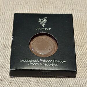 Younique Moodstruck Pressed Shadow - Gullible (retired)